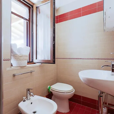 Vista Mare بيت للعطل فيوميتشينو